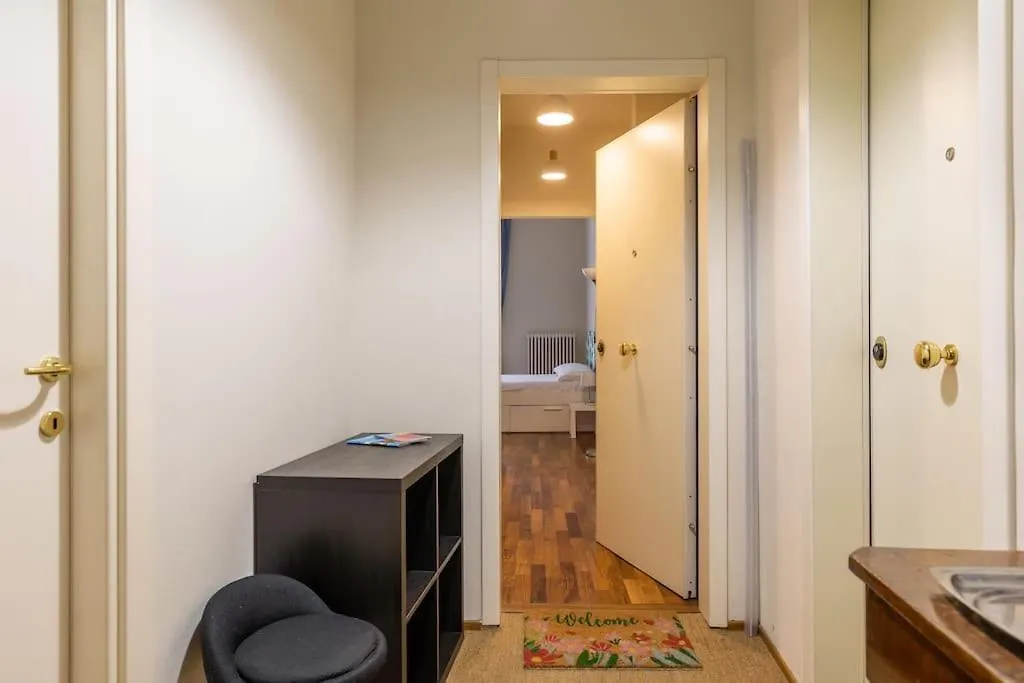 Apartment Suite In Via Del Pratello Bologna Italy